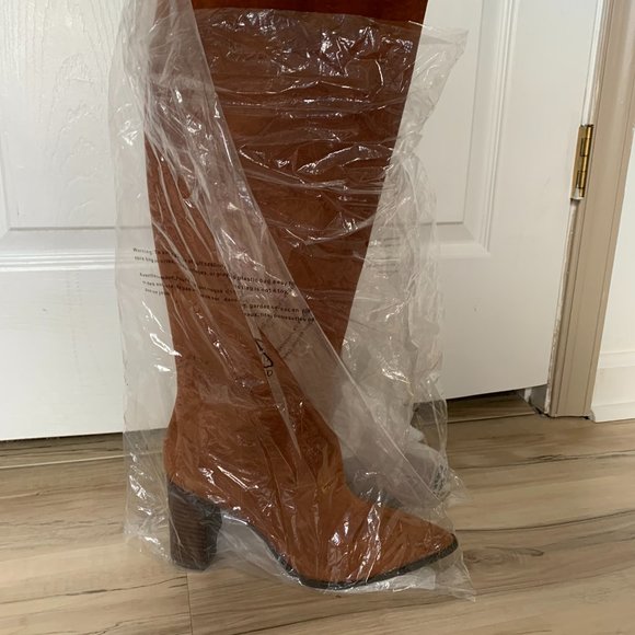 Ann Taylor Women's Suede Knee-High Pointed Toe Boots, Chestnut, size 9 NWOB - Picture 8 of 8